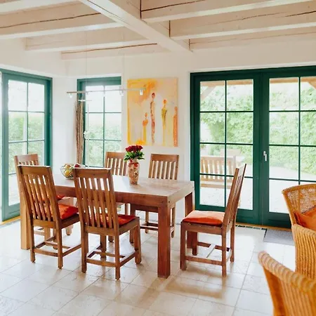 Traveblick Appartement Groß Schwansee